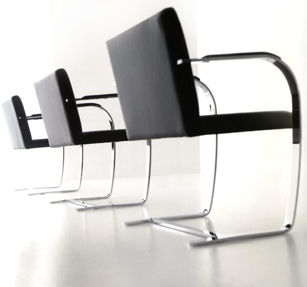 FLAT ARMCHAIR / BRNO - Image 2